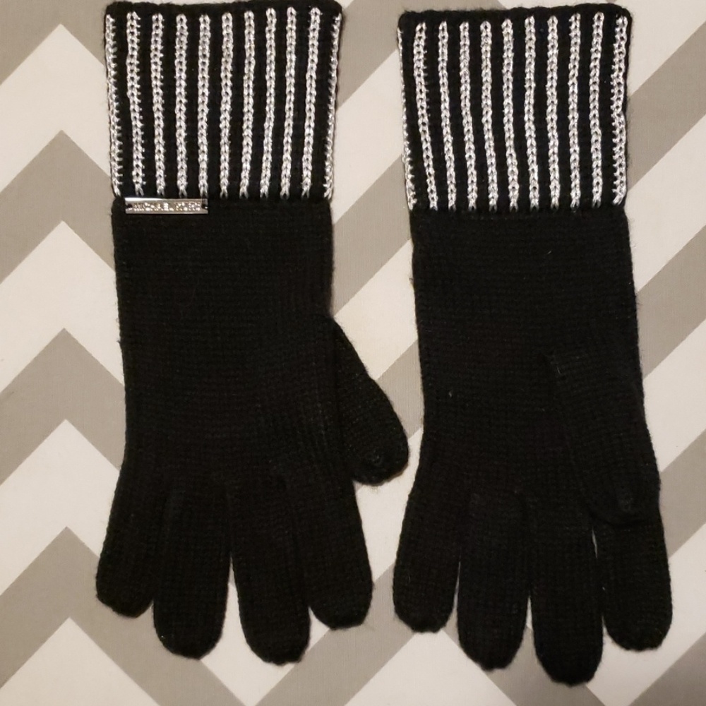 Micheal Kors Gloves